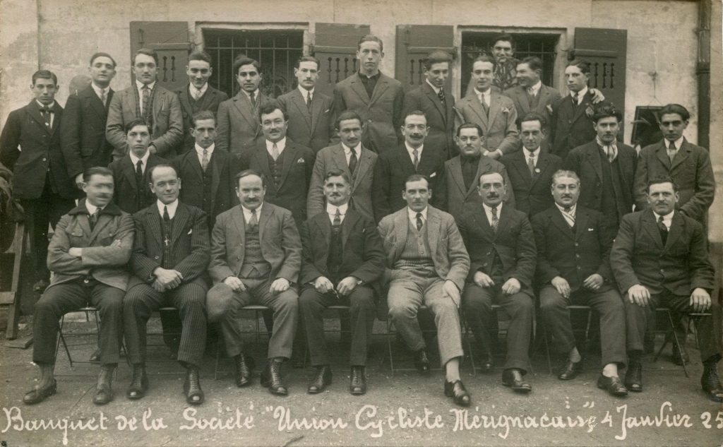 Banquet de la société Union cycliste mérignacaise, 4 janvier 1925. Photographie N et B, Boisnier. Archives communales de Mérignac. Fonds Ernest et Lucien Boisnier, 7 Num 487.