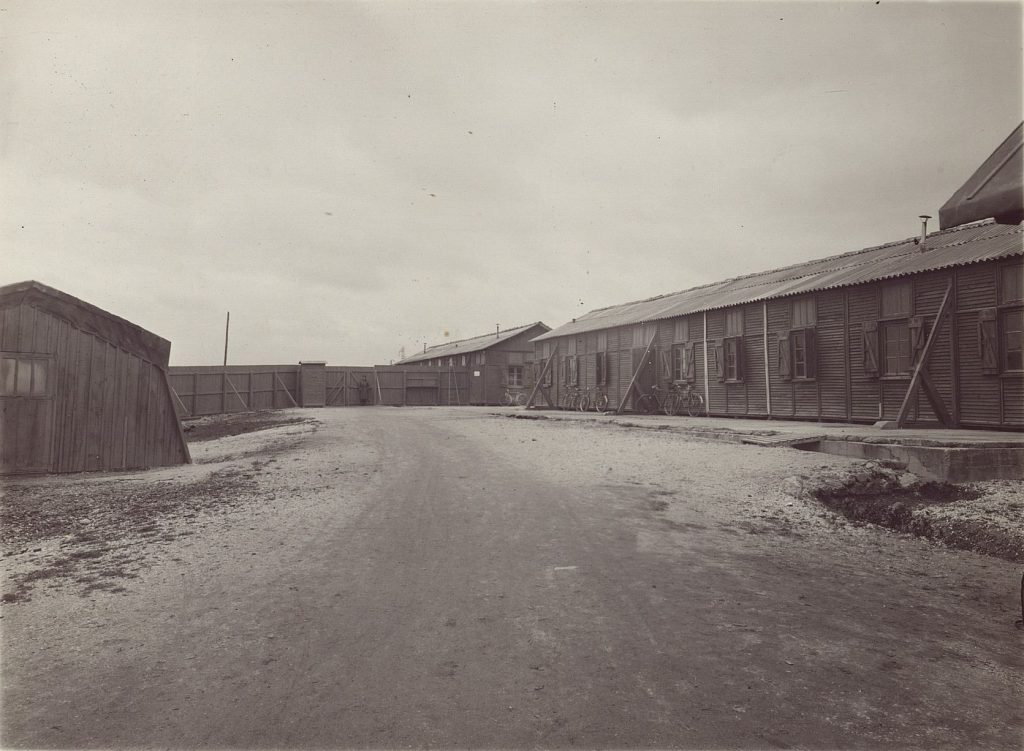 Infirmerie, décembre 1941. Photographie N et B, Studio Rolland Lhorme, Bordeaux. Archives départementales de la Gironde, 103 W 4.